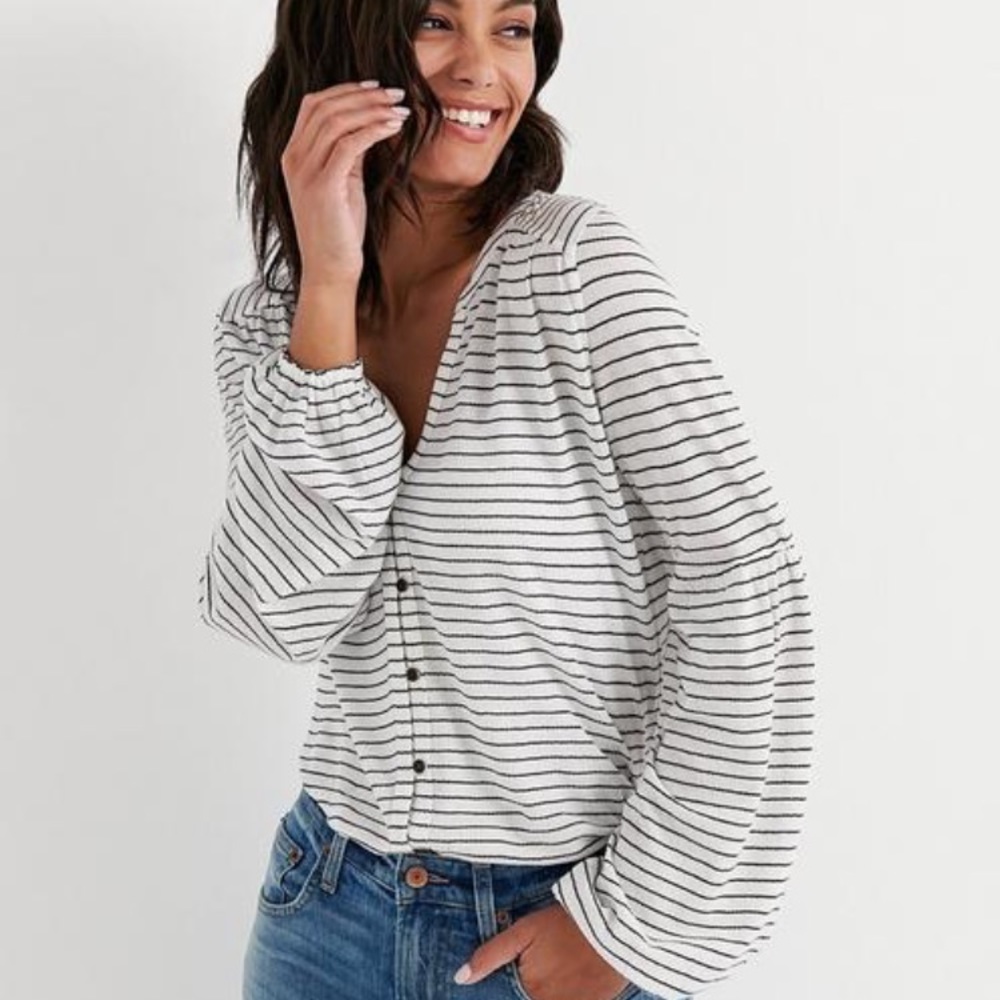 Lucky Brand Striped Button Front Puff Sleeve Top - Picture 1 of 8